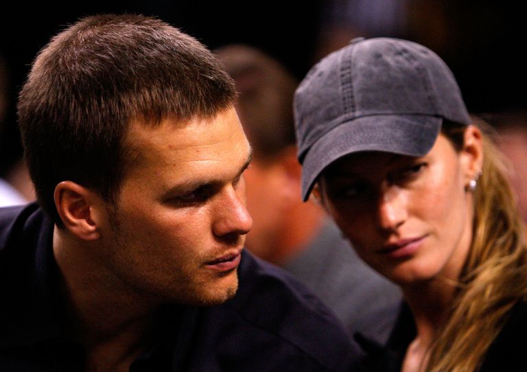https://www.gettyimages.co.uk/detail/news-photo/tom-brady-of-the-new-england-patriots-and-gisele-bundchen-news-photo/81210773