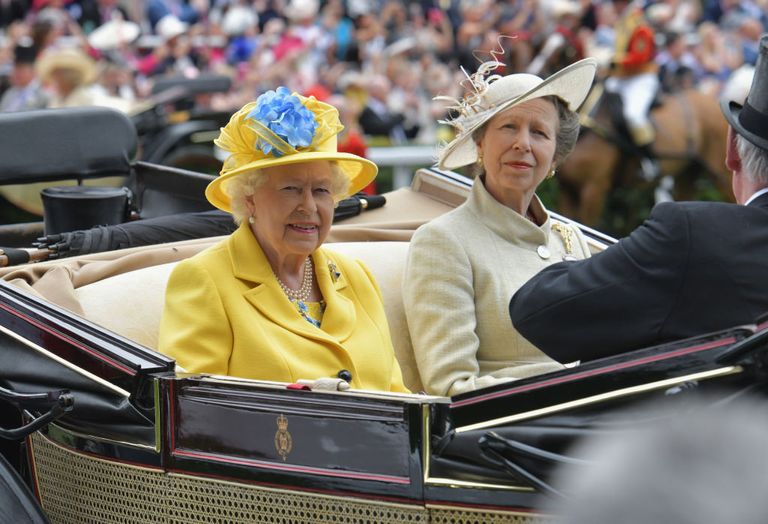 https://www.gettyimages.com/detail/news-photo/queen-elizabeth-ii-and-princess-anne-princess-royal-arrive-news-photo/978620458