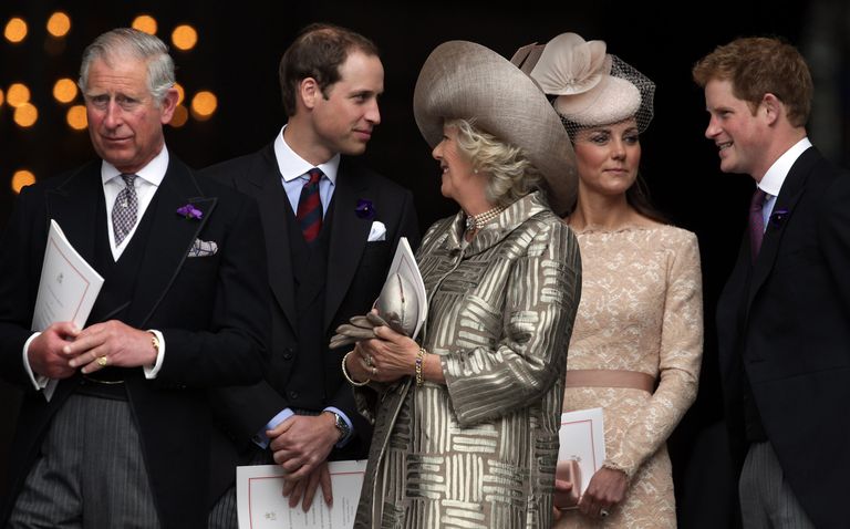https://www.gettyimages.co.uk/detail/news-photo/prince-charles-prince-of-wales-prince-william-duke-of-news-photo/145749663