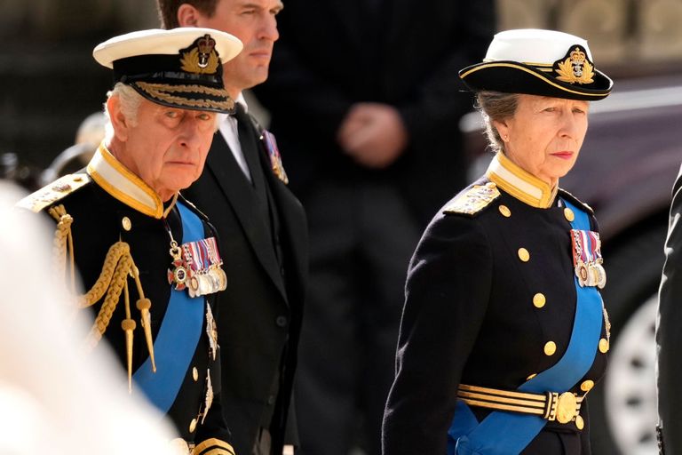 https://www.gettyimages.com/detail/news-photo/king-charles-iii-peter-phillips-and-anne-princess-royal-news-photo/1425177496