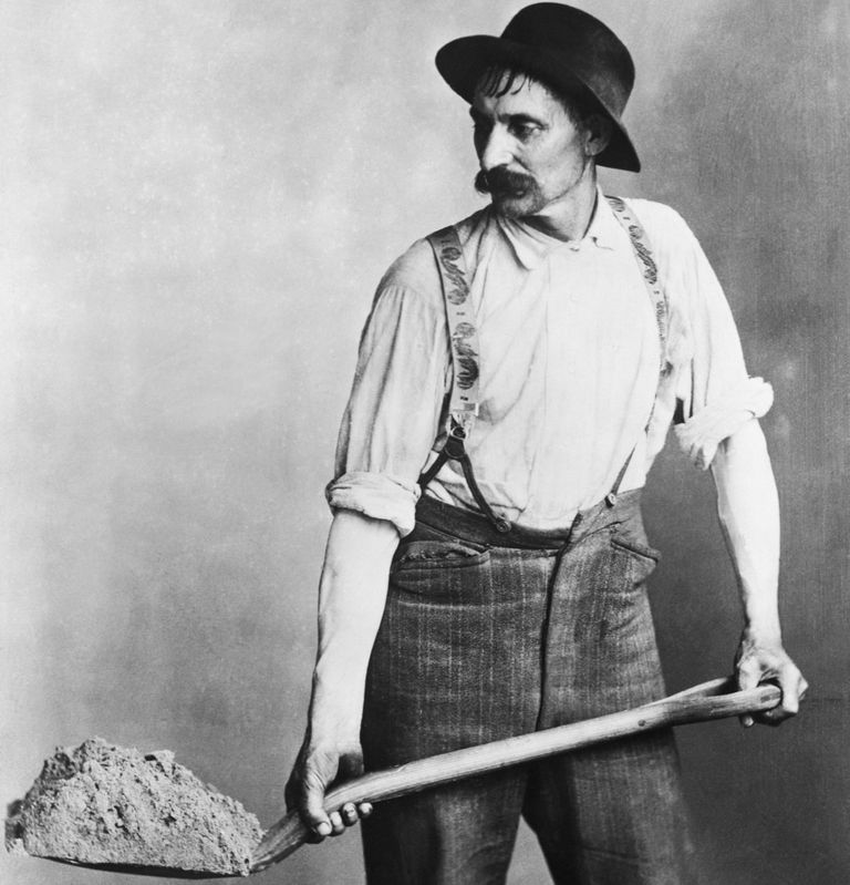 https://www.gettyimages.co.uk/detail/news-photo/gas-company-employee-with-a-dirt-filled-shovel-photo-1891-news-photo/515586412?adppopup=true
