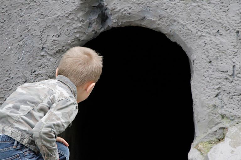 https://www.gettyimages.co.uk/detail/photo/the-child-looks-into-the-black-hole-of-the-cave-the-royalty-free-image/1302991582?phrase=KID+CAVE+HOLE&adppopup=true