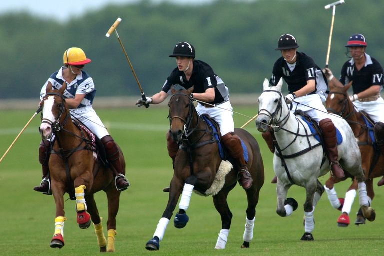 https://www.gettyimages.co.uk/detail/news-photo/polo-action-of-emma-tomlinson-prince-william-prince-harry-news-photo/52114779
