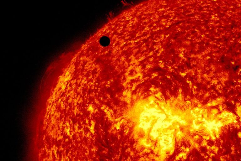 https://www.gettyimages.co.uk/detail/news-photo/in-this-handout-image-provided-by-nasa-the-sdo-satellite-news-photo/145775383?adppopup=true