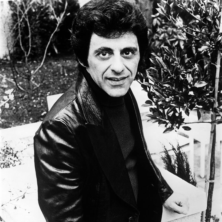 https://www.gettyimages.com/detail/news-photo/photo-of-frankie-valli-posed-portrait-news-photo/85516182?adppopup=true