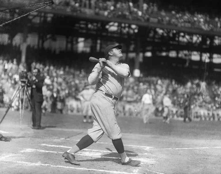https://www.gettyimages.com/detail/news-photo/pittsburgh-pa-babe-ruth-new-york-yankees-knocking-out-news-photo/515302080