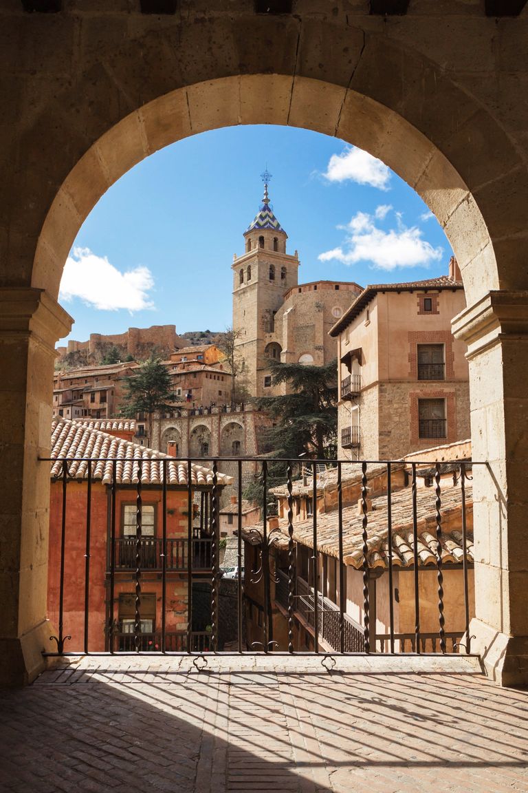 https://www.gettyimages.co.uk/detail/photo/albarracin-aragon-spain-framed-view-of-medieval-royalty-free-image/932412312