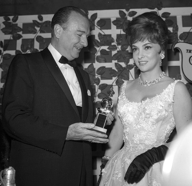 https://www.gettyimages.co.uk/detail/news-photo/gina-lollobrigida-poses-with-her-golden-globe-award-for-news-photo/511820261