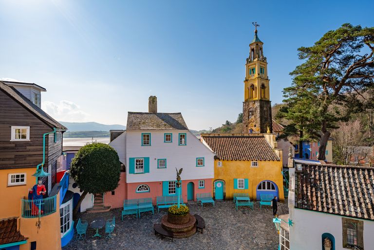 https://www.gettyimages.co.uk/detail/photo/portmeirion-wales-uk-royalty-free-image/1391427145