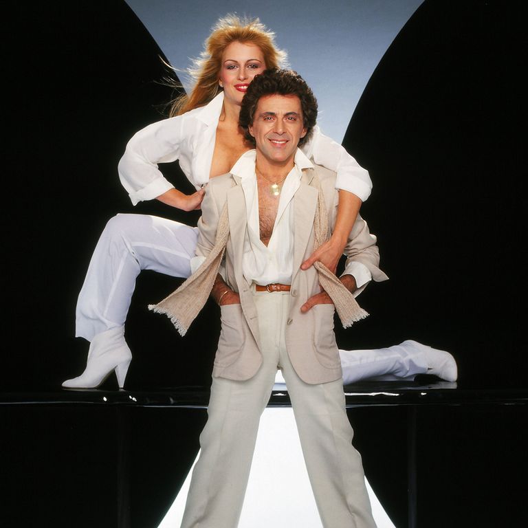 https://www.gettyimages.com/detail/news-photo/singer-frankie-valli-poses-for-a-portrait-in-1979-in-los-news-photo/823601030
