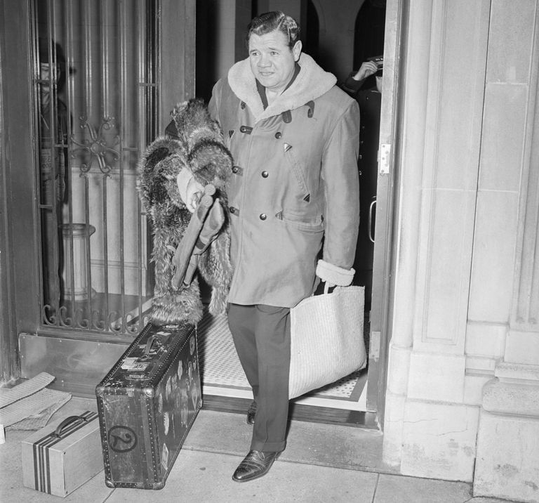 https://www.gettyimages.com/detail/news-photo/babe-ruth-shown-leaving-his-apartment-on-his-way-to-a-news-photo/514948974