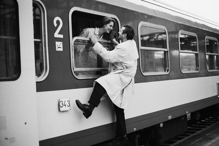 https://www.gettyimages.com/detail/photo/man-saying-goodbye-to-woman-on-train-royalty-free-image/523449916?phrase=farewell+vintage