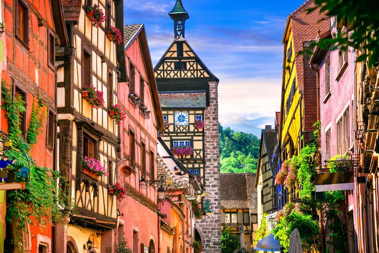 https://www.gettyimages.co.uk/detail/photo/most-beautiful-villages-of-france-riquewihr-in-royalty-free-image/668406368