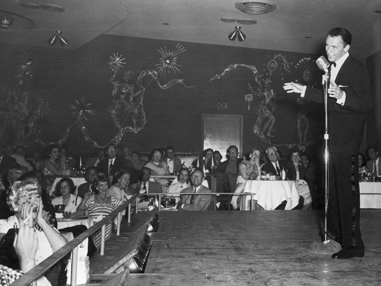https://www.gettyimages.com/detail/news-photo/frank-sinatra-singing-at-the-opening-of-the-new-ziegfeld-news-photo/515177588