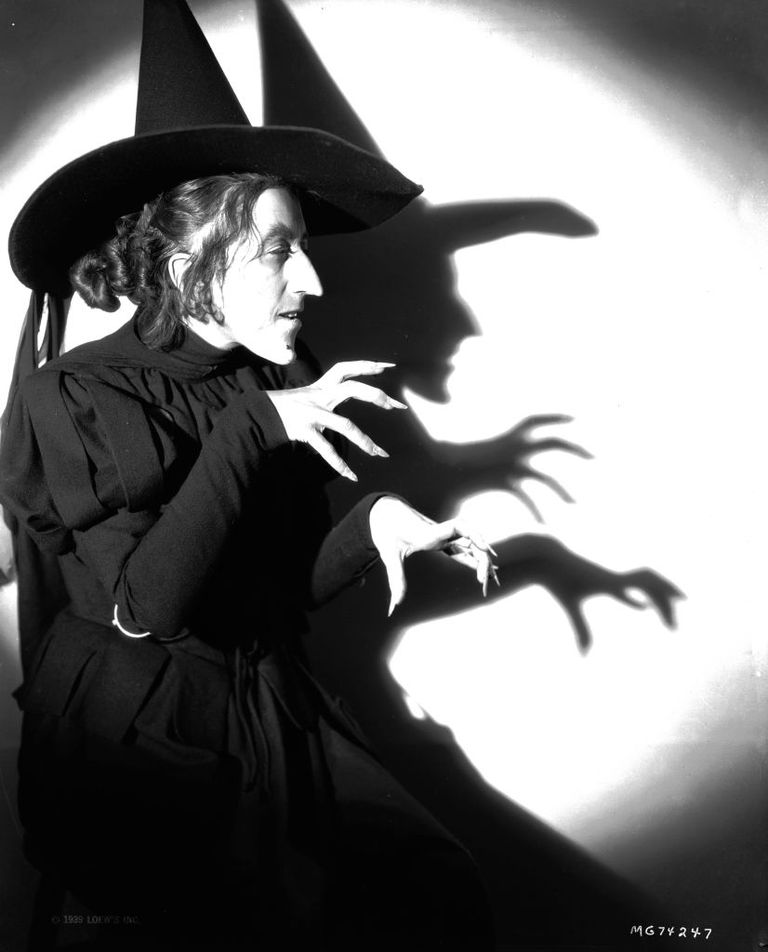 https://www.gettyimages.com/detail/news-photo/margaret-hamilton-in-the-role-of-miss-gulch-the-wicked-news-photo/3170843?adppopup=true