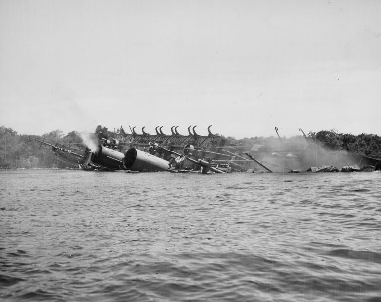 https://www.gettyimages.co.uk/detail/news-photo/the-sinking-of-the-ss-president-coolidge-following-a-hit-news-photo/486562365