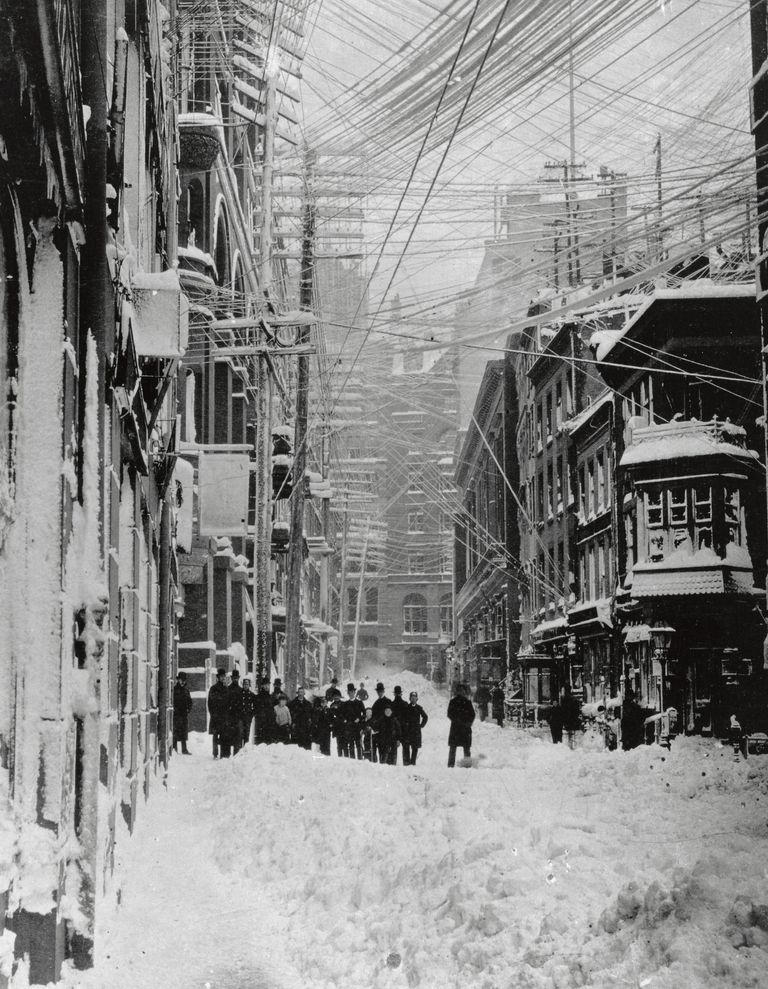 https://www.gettyimages.co.uk/detail/news-photo/they-still-talk-about-the-new-york-city-blizzard-of-1888-as-news-photo/516533566
