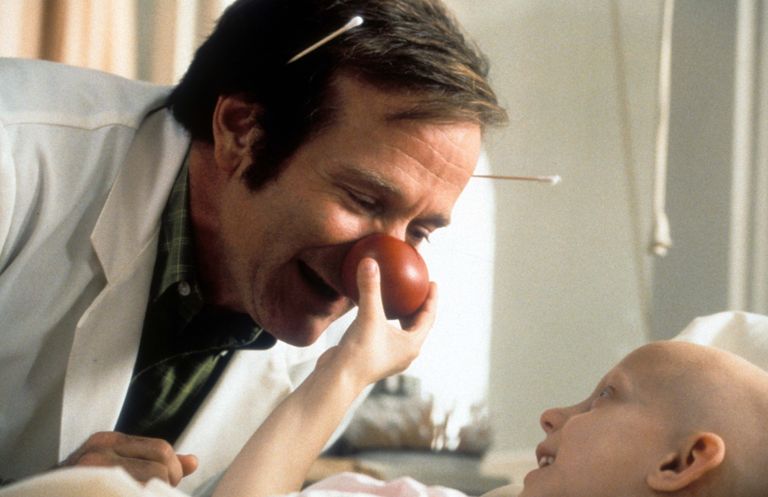 https://www.gettyimages.co.uk/detail/news-photo/robin-williams-visits-a-sick-child-in-a-scene-from-the-film-news-photo/168597347?adppopup=true