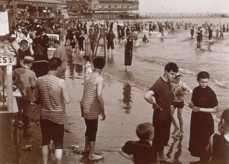 https://www.gettyimages.co.uk/detail/news-photo/full-length-view-of-bathers-gathered-in-front-of-concession-news-photo/3224441