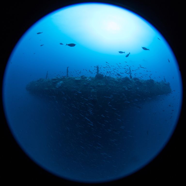 https://www.gettyimages.co.uk/detail/photo/bow-of-the-uss-saratoga-underwater-bikini-atoll-royalty-free-image/1181634371