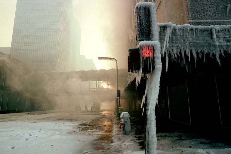 https://www.gettyimages.co.uk/detail/photo/thanksgiving-day-fire-royalty-free-image/523663110?phrase=frozen+city&adppopup=true