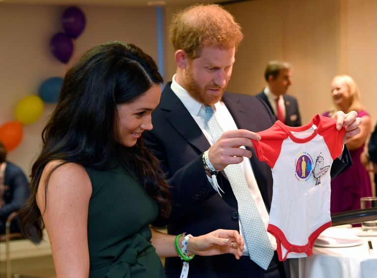 https://www.gettyimages.com/detail/news-photo/prince-harry-duke-of-sussex-and-meghan-duchess-of-sussex-news-photo/1176008678