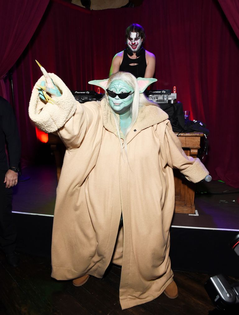 https://www.gettyimages.co.uk/detail/news-photo/lizzo-performs-onstage-during-the-ghost-town-halloween-news-photo/1350175666?adppopup=true
