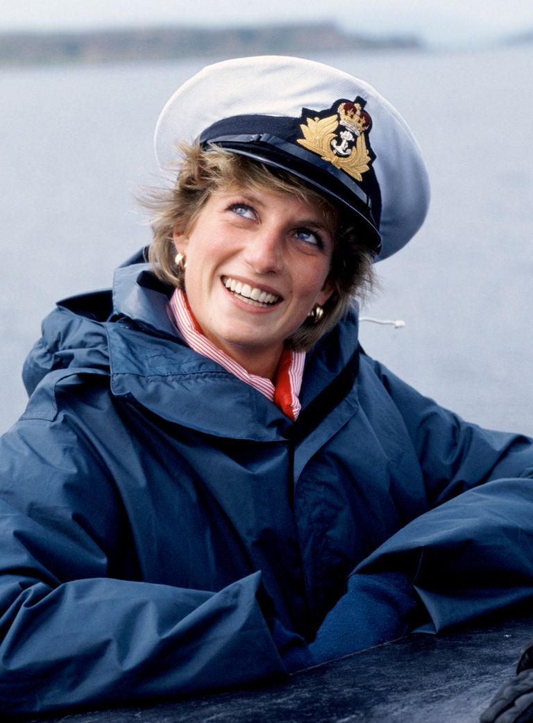 https://www.gettyimages.co.uk/detail/news-photo/princess-diana-wearing-a-naval-hat-news-photo/52117619?adppopup=true
