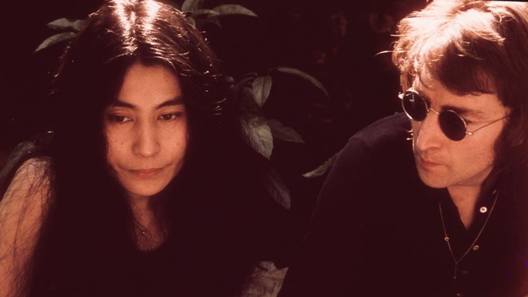 https://www.gettyimages.com/detail/news-photo/john-lennon-and-yoko-ono-news-photo/1487064994?adppopup=true