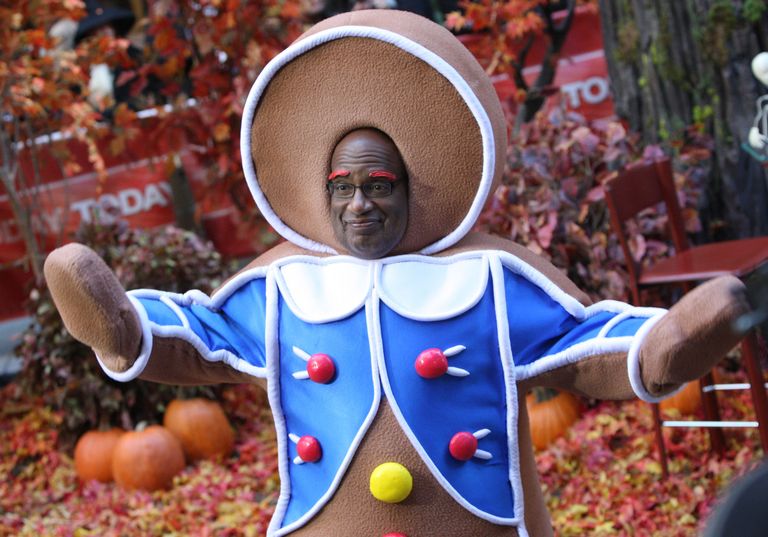 https://www.gettyimages.com/detail/news-photo/al-roker-celebrates-halloween-on-nbcs-today-at-rockefeller-news-photo/83559467?adppopup=true