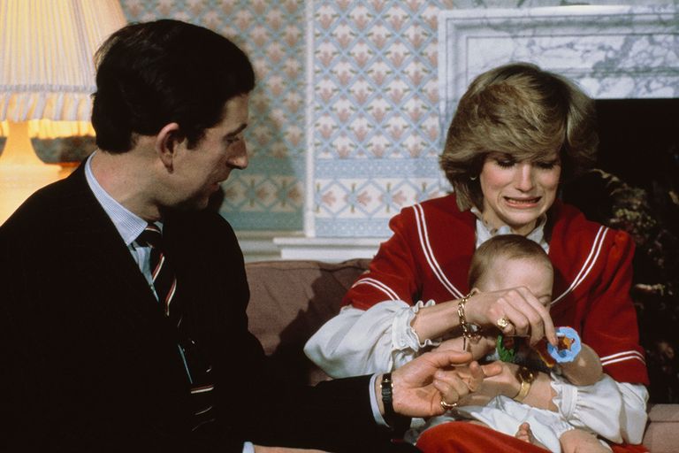 https://www.gettyimages.co.uk/detail/news-photo/british-royals-charles-prince-of-wales-with-his-wife-diana-news-photo/1472148004?adppopup=true