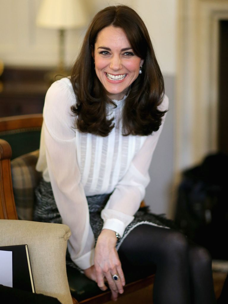 https://www.gettyimages.co.uk/detail/news-photo/catherine-duchess-of-cambridge-talks-to-children-from-the-news-photo/510772796?adppopup=true