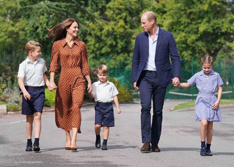 https://www.gettyimages.com/detail/news-photo/prince-george-princess-charlotte-and-prince-louis-news-photo/1243027481