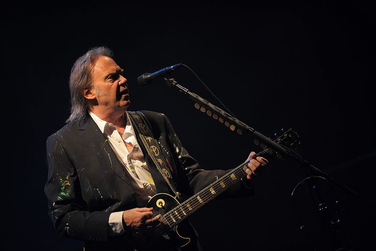 https://www.gettyimages.com/detail/news-photo/canadian-singer-songwriter-and-guitarist-neil-young-news-photo/471619366
