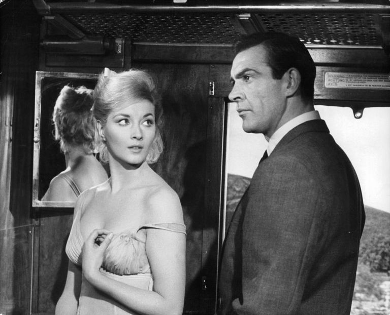 https://www.gettyimages.com/detail/news-photo/daniela-bianchi-and-sean-connery-in-a-cargo-train-in-a-news-photo/136558332