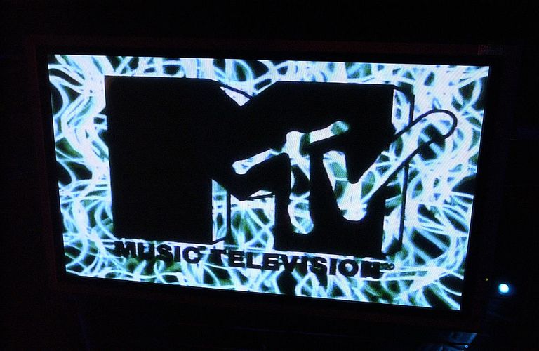 https://www.gettyimages.com/detail/news-photo/logo-is-seen-at-the-mtv-t3-party-at-pierre-cardins-villa-news-photo/2009454?adppopup=true