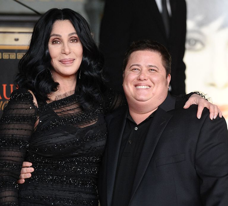 https://www.gettyimages.com/detail/news-photo/cher-and-chaz-bono-attend-chers-hand-and-footprint-ceremony-news-photo/459475269?adppopup=true