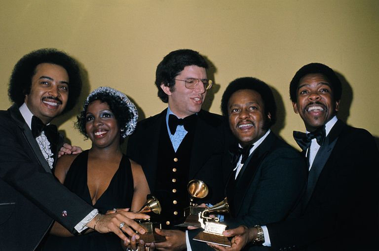 https://www.gettyimages.com/detail/news-photo/new-york-ny-gladys-knight-and-th-pips-with-marvin-hamlish-news-photo/515113676