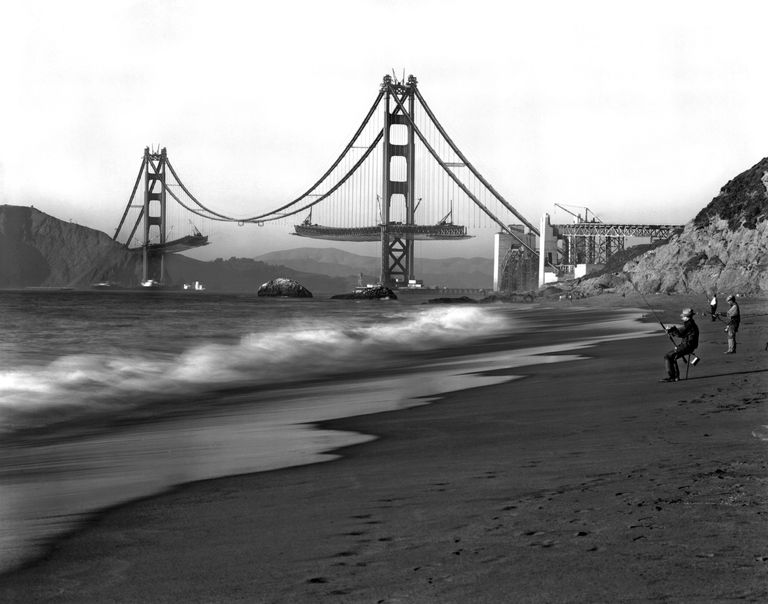 https://www.gettyimages.co.uk/detail/news-photo/fishermen-on-baker-beach-enjoy-the-view-of-the-golden-gate-news-photo/142627816
