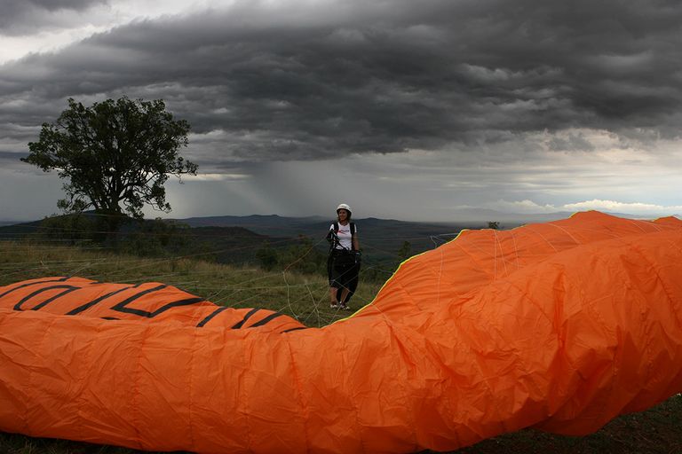 https://www.gettyimages.com/detail/news-photo/ewa-wisnierska-the-german-paraglider-pilot-who-reached-an-news-photo/594767204