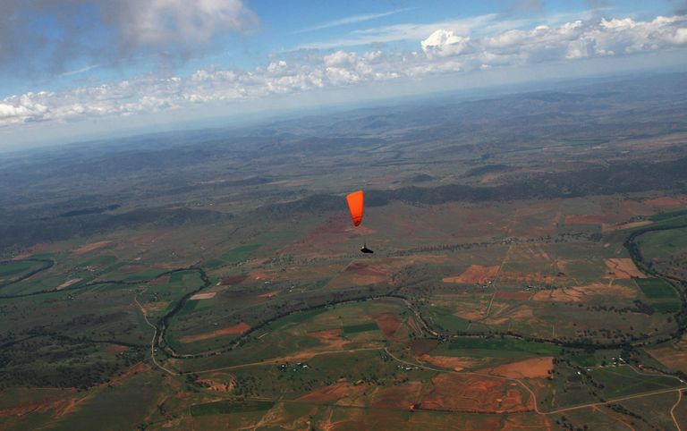 https://www.gettyimages.com/detail/news-photo/ewa-wisnierska-the-german-paraglider-pilot-who-reached-an-news-photo/594767202