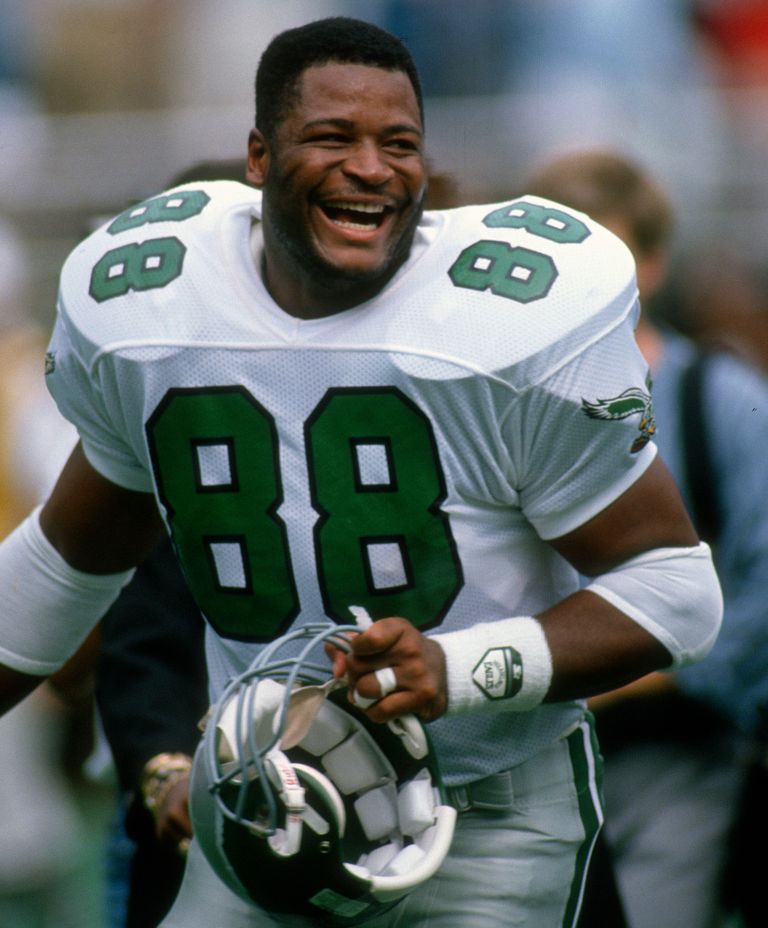 https://www.gettyimages.com/detail/news-photo/keith-jackson-of-the-philadelphia-eagles-runs-off-the-field-news-photo/841098574