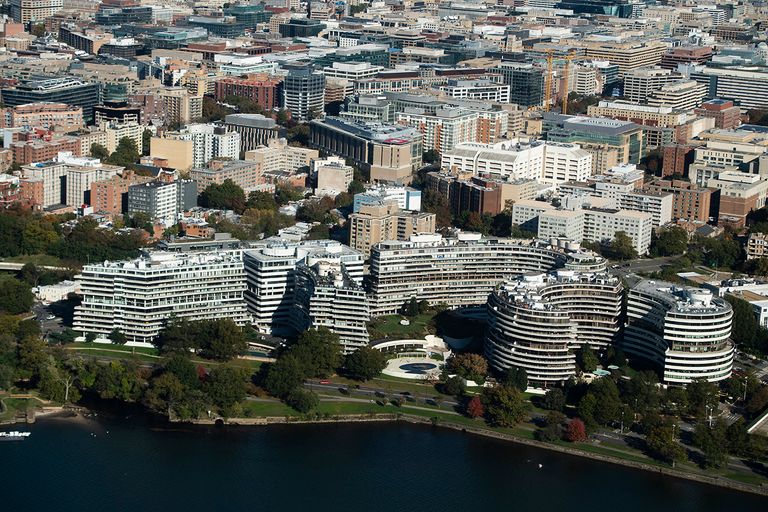 https://www.gettyimages.com/detail/news-photo/the-watergate-complex-is-seen-on-decent-to-ronald-reagan-news-photo/1229835811