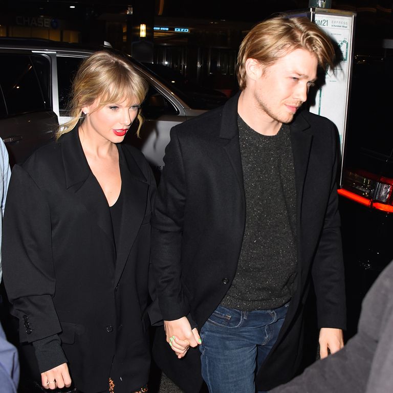 https://www.gettyimages.com/detail/news-photo/taylor-swift-and-joe-alwyn-are-seen-at-zuma-restaurant-on-news-photo/1173889593