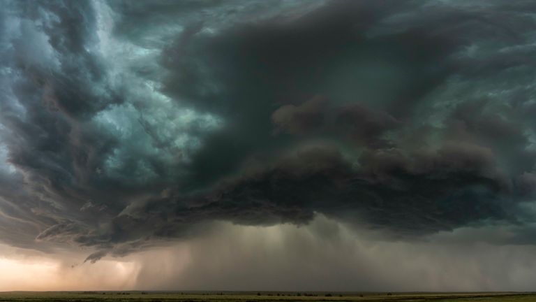 https://www.gettyimages.com/detail/photo/colorado-supercell-2017-royalty-free-image/807655426?phrase=storm+weather+sky
