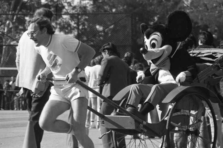 https://www.gettyimages.co.uk/detail/news-photo/mickey-mouse-enjoys-a-free-ride-given-by-a-standard-news-photo/1096317350?adppopup=true