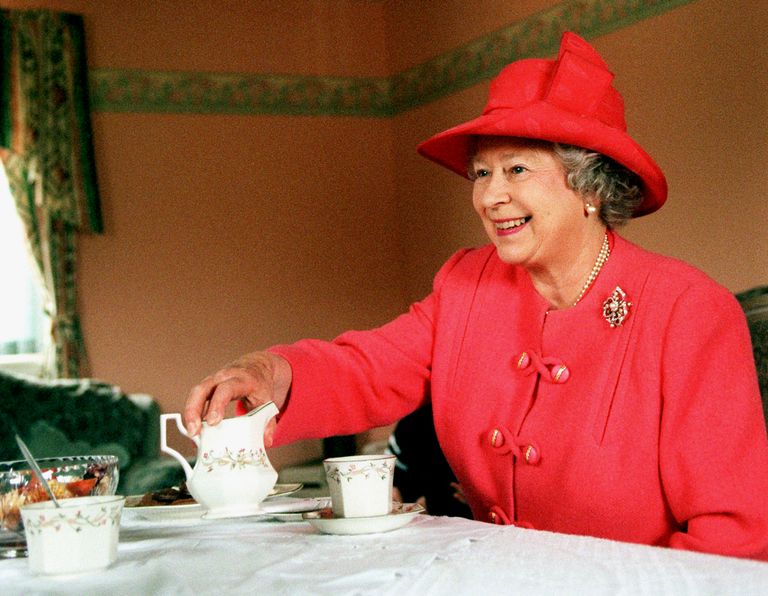 https://www.gettyimages.co.uk/detail/news-photo/queen-elizabeth-ii-joins-mrs-susan-mccarron-her-ten-year-news-photo/57078148?adppopup=true
