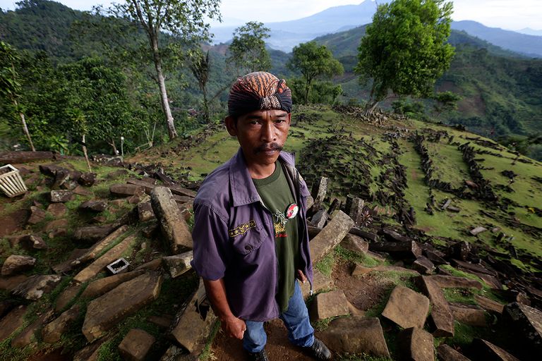 https://www.gettyimages.com/detail/news-photo/hadma-is-the-caretaker-of-the-gunung-padang-megalithic-site-news-photo/458782022?adppopup=true