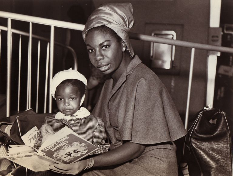https://www.gettyimages.co.uk/detail/news-photo/photo-of-nina-simone-posed-at-airport-reading-with-child-news-photo/85334029