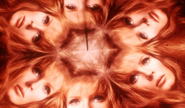 https://www.gettyimages.co.uk/detail/news-photo/1970s-face-of-pretty-woman-repeated-6-times-circle-hexagon-news-photo/1032798282?adppopup=true
